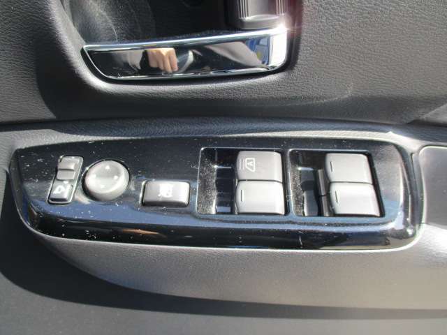 三菱 デリカ　ミニ ６６０ Ｔ プレミアム ４ＷＤ R6年 (中国) 99