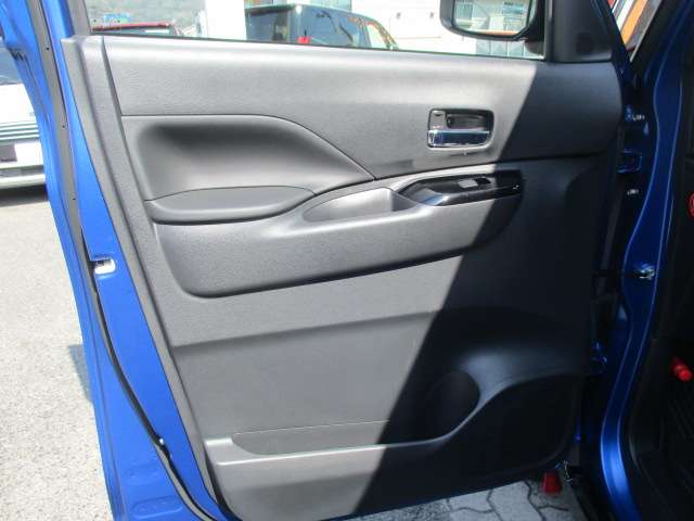 三菱 デリカ　ミニ ６６０ Ｔ プレミアム ４ＷＤ R6年 (中国) 99