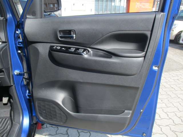 三菱 デリカ　ミニ ６６０ Ｔ プレミアム ４ＷＤ R6年 (中国) 99