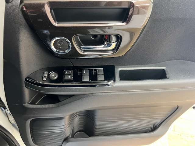 ホンダ Ｎ　ＢＯＸ カスタム ６６０ Ｇ Ｌ ホンダセンシング ４ＷＤ R1年 (北海道) 99