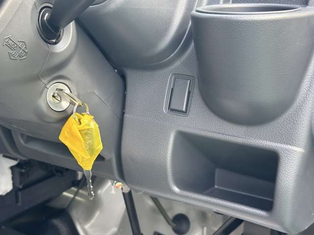 スズキ キャリイトラック ６６０ スーパーキャリイ Ｘリミテッド ３方開 ４ＷＤ R6年 (東海) 99