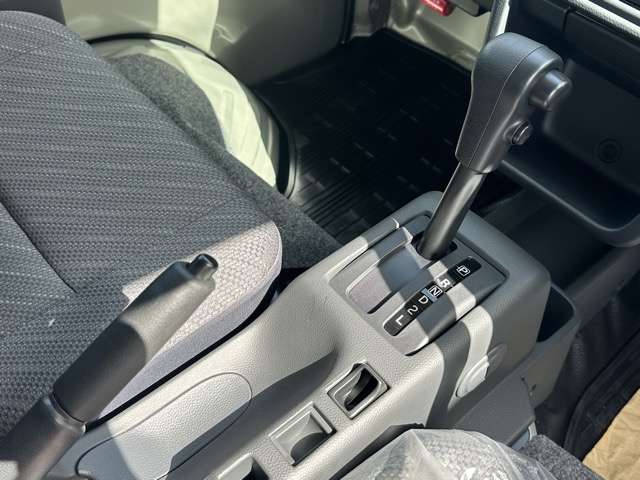 スズキ キャリイトラック ６６０ スーパーキャリイ Ｘリミテッド ３方開 ４ＷＤ R6年 (東海) 99