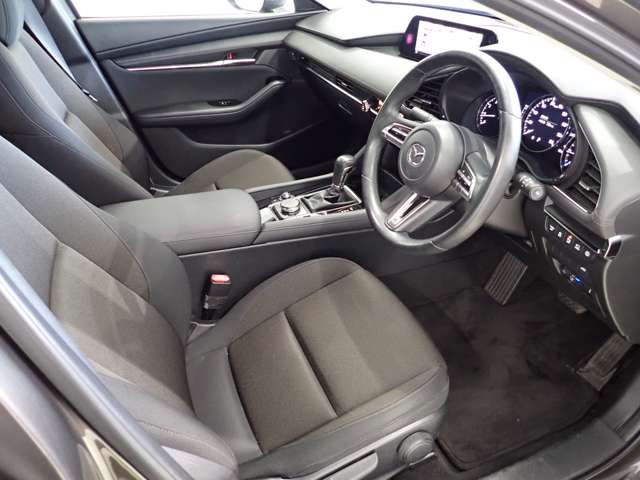 マツダ ＭＡＺＤＡ３　セダン ２．０ ２０Ｓ プロアクティブ R1年 (関東) 99