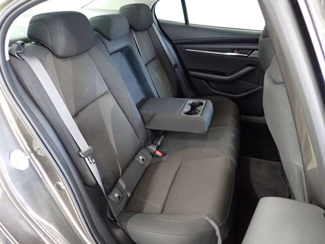 マツダ ＭＡＺＤＡ３　セダン ２．０ ２０Ｓ プロアクティブ R1年 (関東) 99