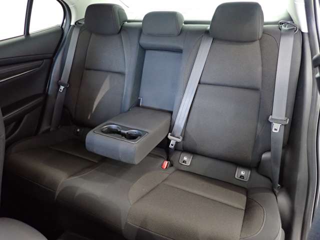 マツダ ＭＡＺＤＡ３　セダン ２．０ ２０Ｓ プロアクティブ R1年 (関東) 99