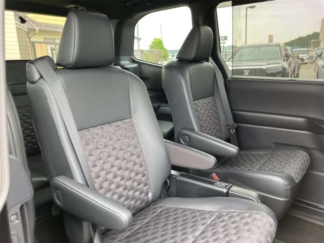 トヨタ ヴォクシー ２．０ Ｓ－Ｚ R5年 (東海) 99