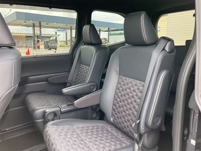 トヨタ ヴォクシー ２．０ Ｓ－Ｚ R5年 (東海) 99