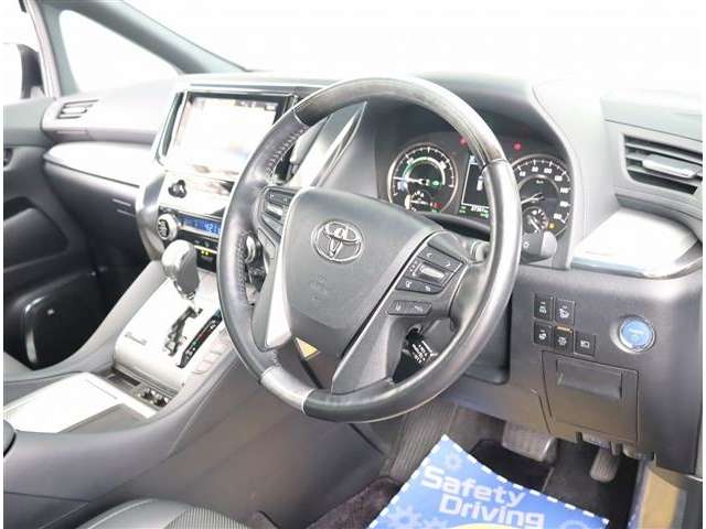 トヨタ ヴェルファイア　ハイブリッド ハイブリッド ２．５ エグゼクティブ ラウンジ Ｚ Ｅ－ＦＯＵＲ ４ＷＤ R1年 (関東) 99