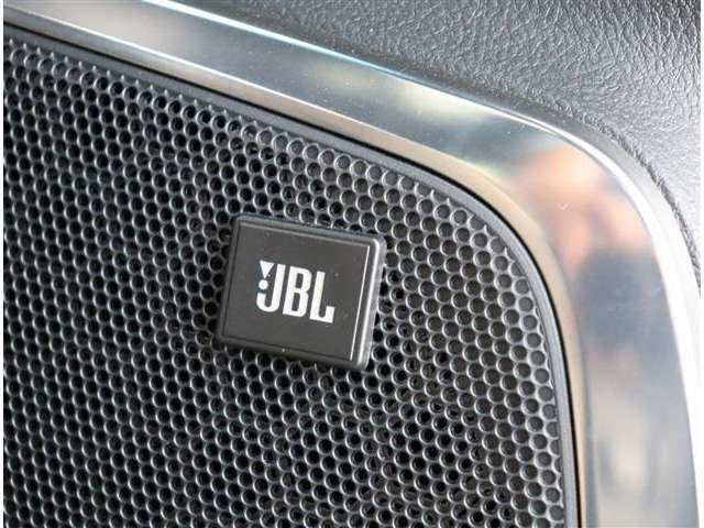 トヨタ ヴェルファイア　ハイブリッド ハイブリッド ２．５ エグゼクティブ ラウンジ Ｚ Ｅ－ＦＯＵＲ ４ＷＤ R1年 (関東) 99