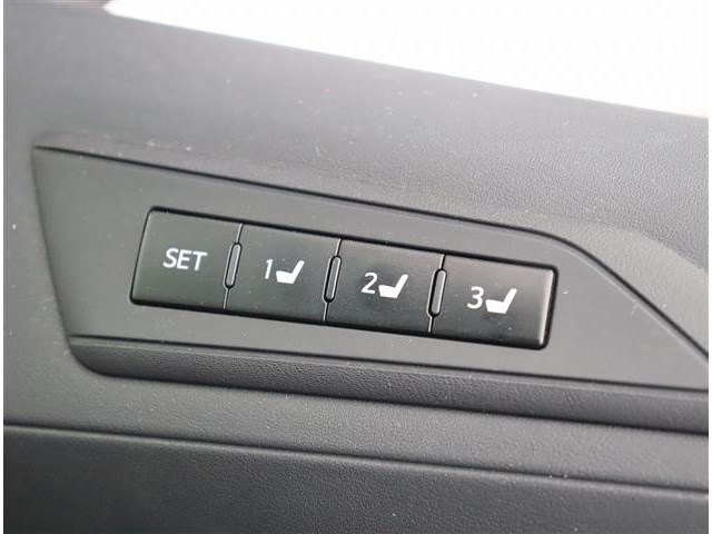 トヨタ ヴェルファイア　ハイブリッド ハイブリッド ２．５ エグゼクティブ ラウンジ Ｚ Ｅ－ＦＯＵＲ ４ＷＤ R1年 (関東) 99