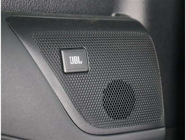 トヨタ ヴェルファイア　ハイブリッド ハイブリッド ２．５ エグゼクティブ ラウンジ Ｚ Ｅ－ＦＯＵＲ ４ＷＤ R1年 (関東) 99