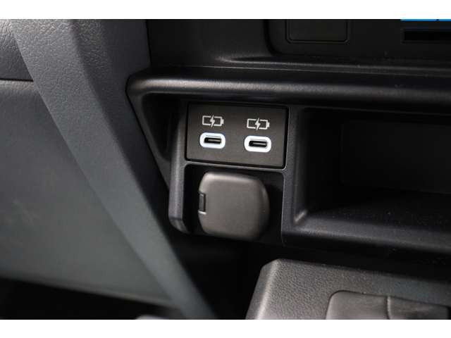 トヨタ ランドクルーザー７０ ２．８ ＡＸ ディーゼルターボ ４ＷＤ R6年 (東海) 99