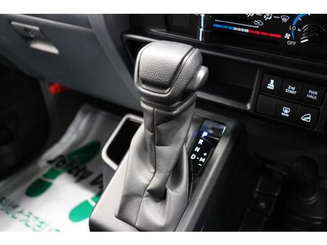 トヨタ ランドクルーザー７０ ２．８ ＡＸ ディーゼルターボ ４ＷＤ R6年 (東海) 99