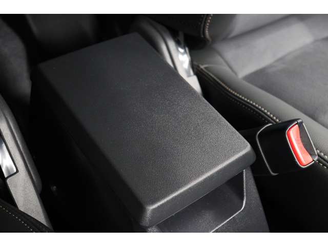 トヨタ ランドクルーザー７０ ２．８ ＡＸ ディーゼルターボ ４ＷＤ R6年 (東海) 99