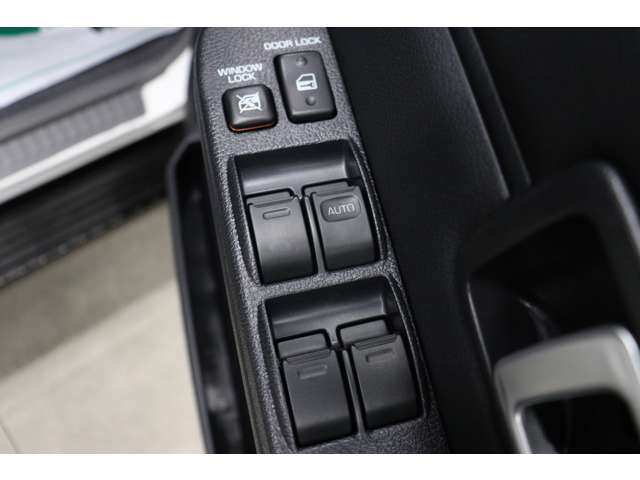 トヨタ ランドクルーザー７０ ２．８ ＡＸ ディーゼルターボ ４ＷＤ R6年 (東海) 99