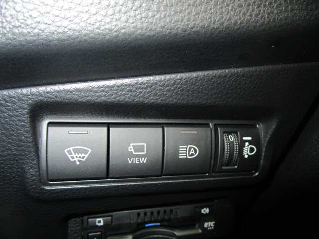 トヨタ カローラクロス　ハイブリッド １．８ ハイブリッド Ｚ Ｅ－ＦＯＵＲ ４ＷＤ R4年 (中国) 99