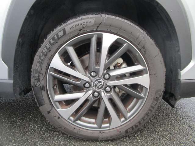 トヨタ カローラクロス　ハイブリッド １．８ ハイブリッド Ｚ Ｅ－ＦＯＵＲ ４ＷＤ R4年 (中国) 99