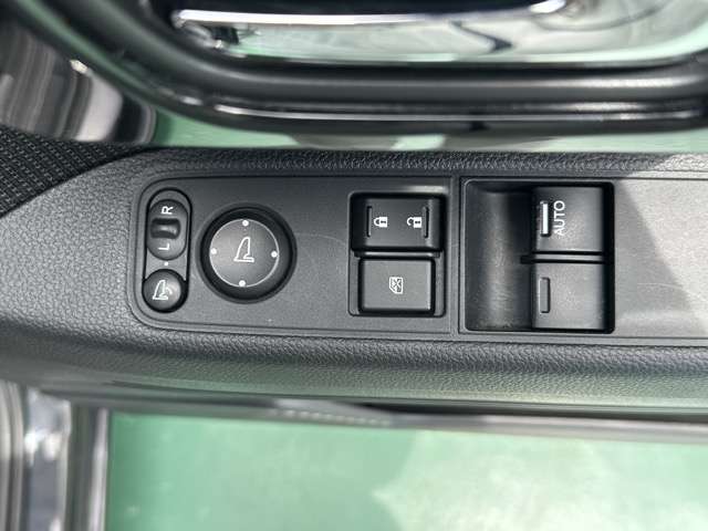 ホンダ Ｎ−ＶＡＮ ６６０ ＋スタイル ファン ４ＷＤ R5年 (東海) 99