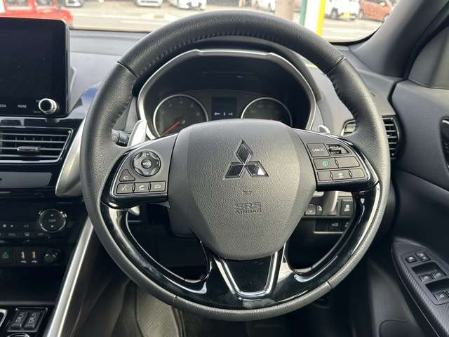 三菱 エクリプス　クロス １．５ Ｐ R5年 (東海) 99