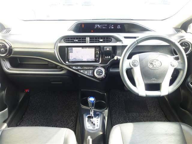 トヨタ アクア １．５ Ｇ ブラックソフトレザーセレクション H27年 (東北) 99