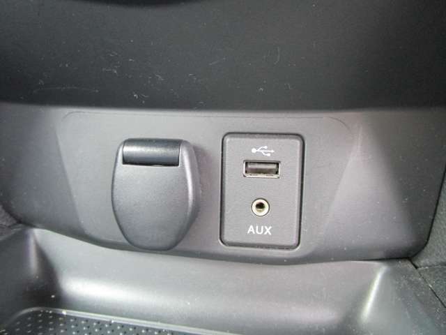 日産 エクストレイル　ハイブリッド ２．０ ２０Ｘ ハイブリッド エマージェンシーブレーキパッケージ H29年 (中国) 99