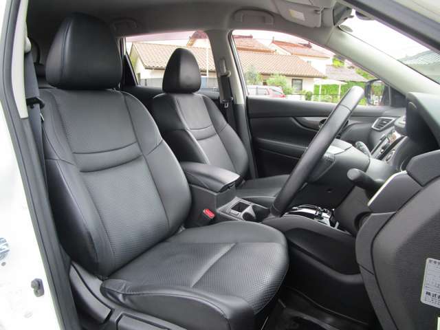 日産 エクストレイル　ハイブリッド ２．０ ２０Ｘ ハイブリッド エマージェンシーブレーキパッケージ H29年 (中国) 99