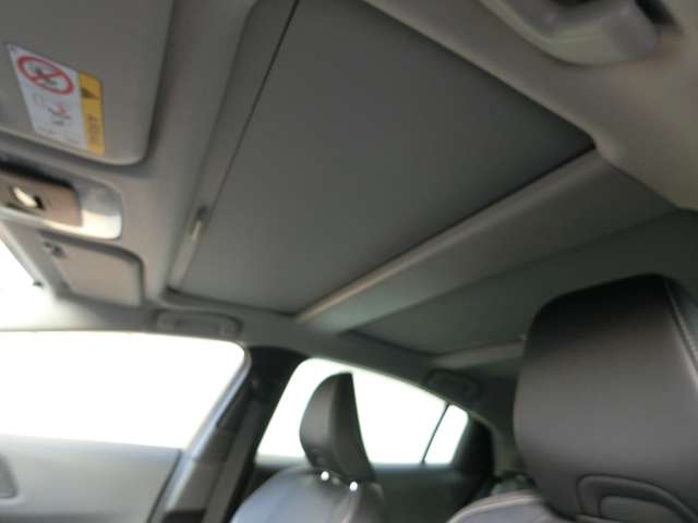 トヨタ プリウス ２．０ Ｚ R5年 (中国) 99