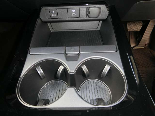 トヨタ プリウス ２．０ Ｚ R5年 (中国) 99