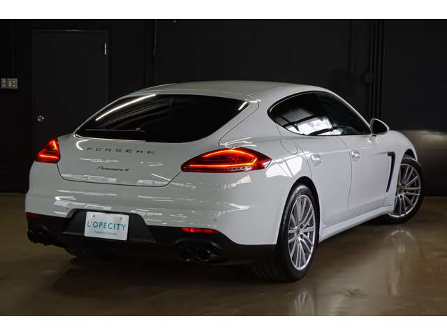 ポルシェ パナメーラ ４ ＰＤＫ ４ＷＤ H27年 (北海道) 99