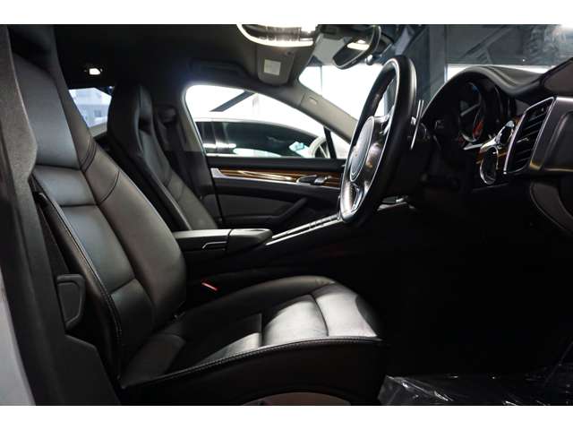 ポルシェ パナメーラ ４ ＰＤＫ ４ＷＤ H27年 (北海道) 99