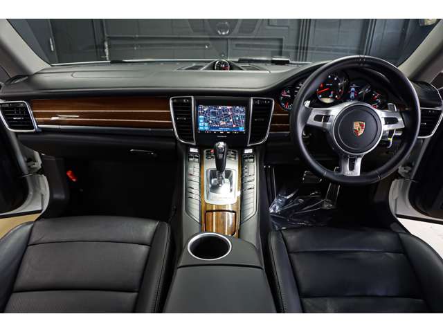 ポルシェ パナメーラ ４ ＰＤＫ ４ＷＤ H27年 (北海道) 99