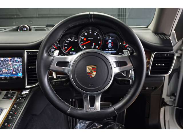 ポルシェ パナメーラ ４ ＰＤＫ ４ＷＤ H27年 (北海道) 99