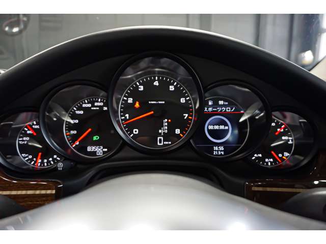 ポルシェ パナメーラ ４ ＰＤＫ ４ＷＤ H27年 (北海道) 99