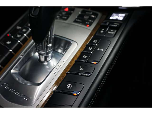 ポルシェ パナメーラ ４ ＰＤＫ ４ＷＤ H27年 (北海道) 99