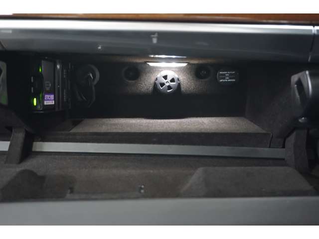 ポルシェ パナメーラ ４ ＰＤＫ ４ＷＤ H27年 (北海道) 99