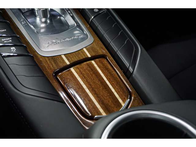 ポルシェ パナメーラ ４ ＰＤＫ ４ＷＤ H27年 (北海道) 99