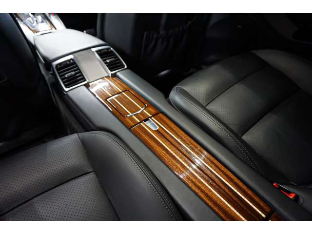 ポルシェ パナメーラ ４ ＰＤＫ ４ＷＤ H27年 (北海道) 99