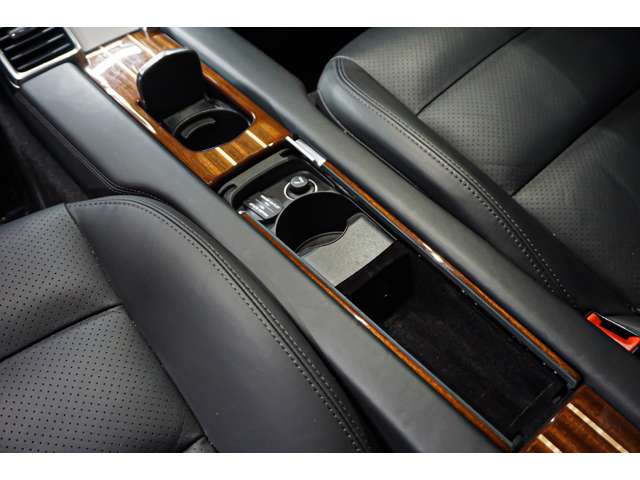 ポルシェ パナメーラ ４ ＰＤＫ ４ＷＤ H27年 (北海道) 99