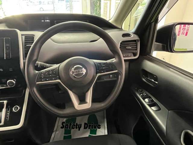 日産 セレナ ２．０ Ｘ H29年 (北海道) 99