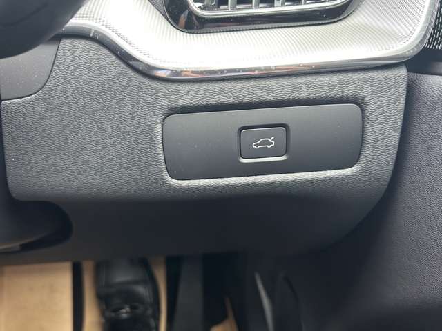 ボルボ ＸＣ６０ プラス　Ｂ５ R7年 (東北) 99