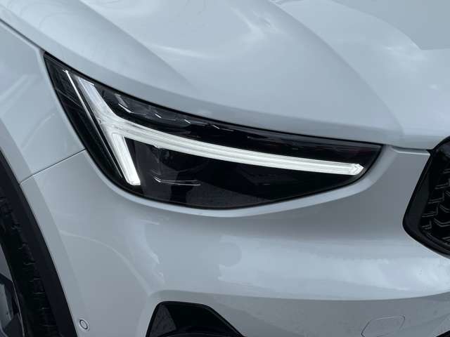 ボルボ ＸＣ４０ ウルトラ Ｂ４ ＡＷＤ ４ＷＤ R6年 (東北) 99