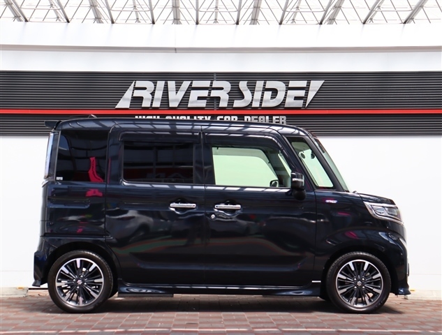 スズキ スペーシア ６６０ カスタム ハイブリッド ＸＳターボ R1年 () 99