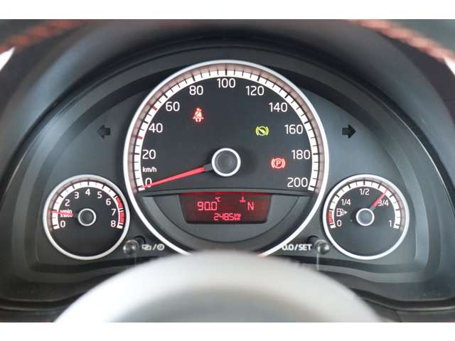 フォルクスワーゲン ＵＰ！ ＯＲＡＮＧＥ ＵＰ！ H26年 (近畿) 99