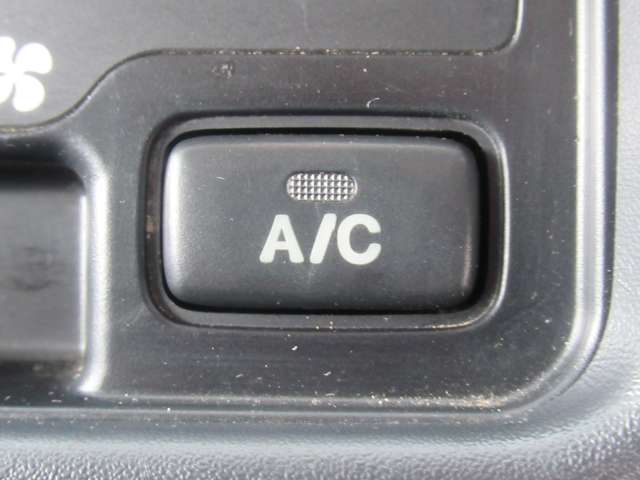 スズキ キャリイトラック ６６０ ＫＣエアコン・パワステ ３方開 オートギヤシフト車 ４ＷＤ H27年 (東北) 99