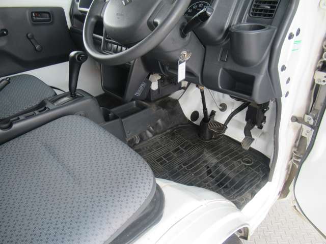 スズキ キャリイトラック ６６０ ＫＣエアコン・パワステ ３方開 オートギヤシフト車 ４ＷＤ H27年 (東北) 99