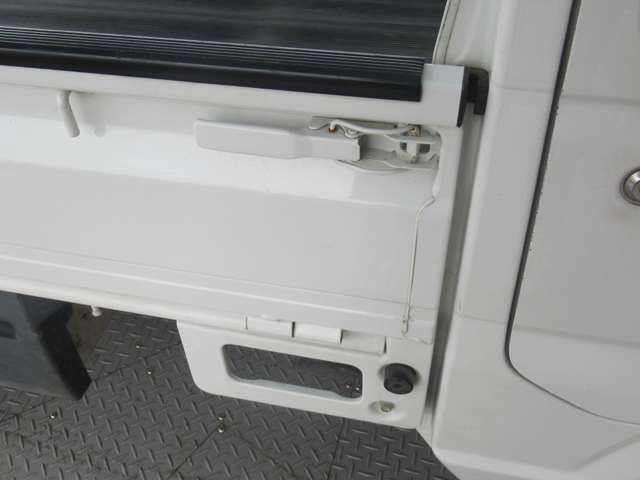 スズキ キャリイトラック ６６０ ＫＣエアコン・パワステ ３方開 オートギヤシフト車 ４ＷＤ H27年 (東北) 99