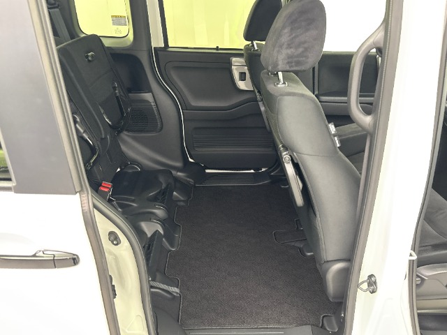 ホンダ Ｎ　ＢＯＸ カスタム ６６０ Ｌ R5年 (東海) 99