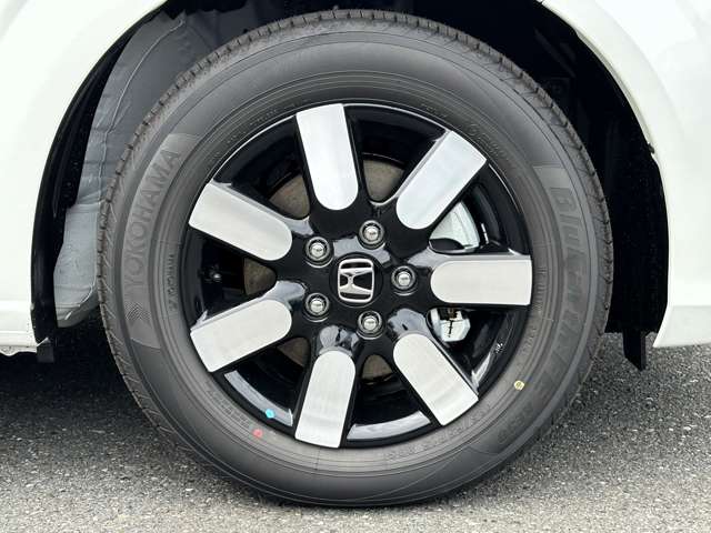 ホンダ フリード　ハイブリッド １．５ Ｅ：ＨＥＶ エアー ＥＸ R7年 (関東) 99