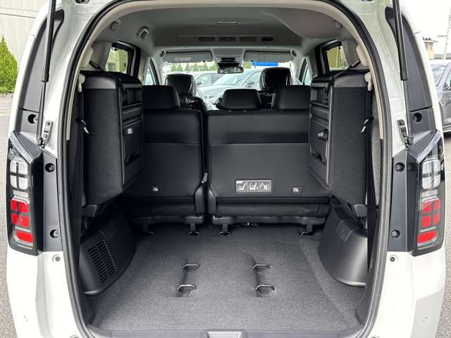 ホンダ フリード　ハイブリッド １．５ Ｅ：ＨＥＶ エアー ＥＸ R7年 (関東) 99