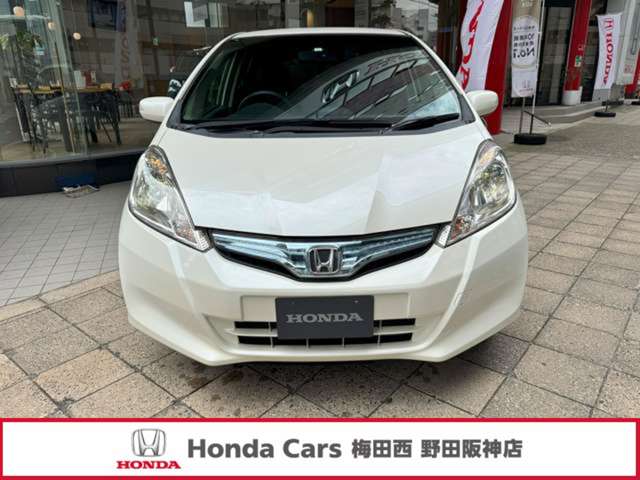 ホンダ フィット　ハイブリッド １．３ １０ＴＨアニバーサリー H24年 (近畿) 99